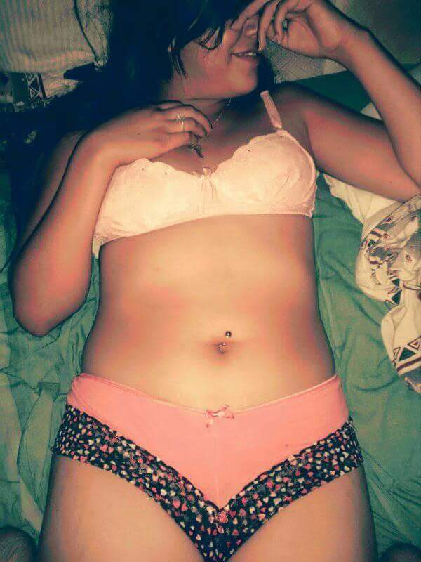 hot_imagenes's tweet photo. Una rica colegiala🔥😈😏 https://t.co/0zDAYYMXEL