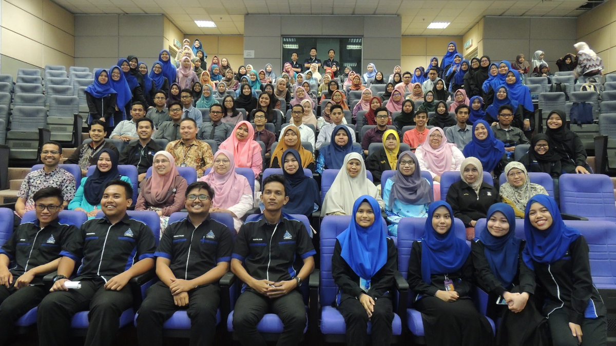 meltech_fsk's tweet photo. *LATE POST*
To all new students, enjoy your new life as a degree student and achieve your target successfully 💪💪
.
#Meltech19
#ProgramSuaiKenal
#6September2018 https://t.co/g3tMs0U1uV
