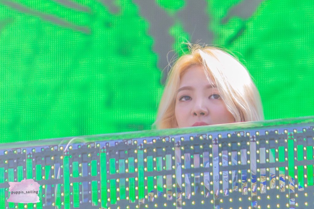 puppis_sailing's tweet photo. 180908 #효연 #HYO 🎧 https://t.co/xUyyzsZcIY