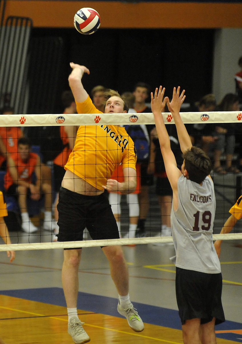 RacSportsZone's tweet photo. Check out the action from the Racine Invitational boys vball tournament @Park_Panthers
@THECASEEAGLES, @BHS_Demons
@UGHSBroncos
@AngelAthletics
@HorlickAD, #wisbvb
https://t.co/4T5lDgisbZ https://t.co/6DImak4yCE