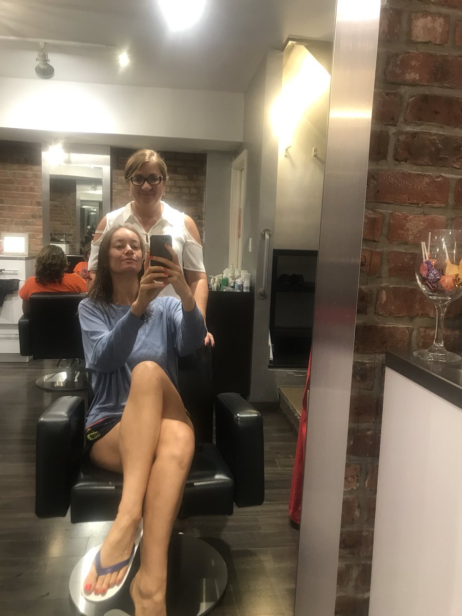 joannapickering's tweet photo. Iโm outta here. Thanks @CreativeHairSpa for the hours today โ a 1950s character reborn! #shootingamovie #offtoboston #actress ๐ฅ๐ฌโ๏ธโ๏ธ๐
๐ป๐๐ https://t.co/vCr6ViT8vG