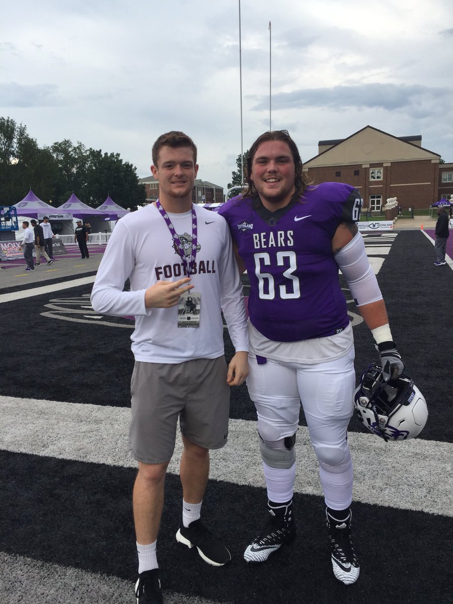 masonroberts42's tweet photo. Congrats on the win! @Tjsanderson53 Great seeing you today! #EdmondStrong https://t.co/sOfx3ZhlkX