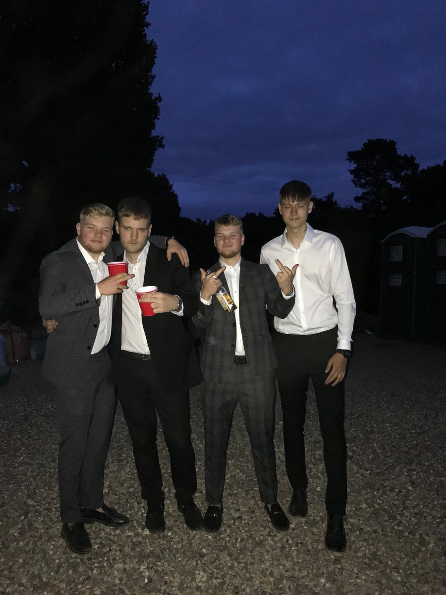 mattware_'s tweet photo. Happy birthday mush @Edclxrke https://t.co/azXKb5KSD3