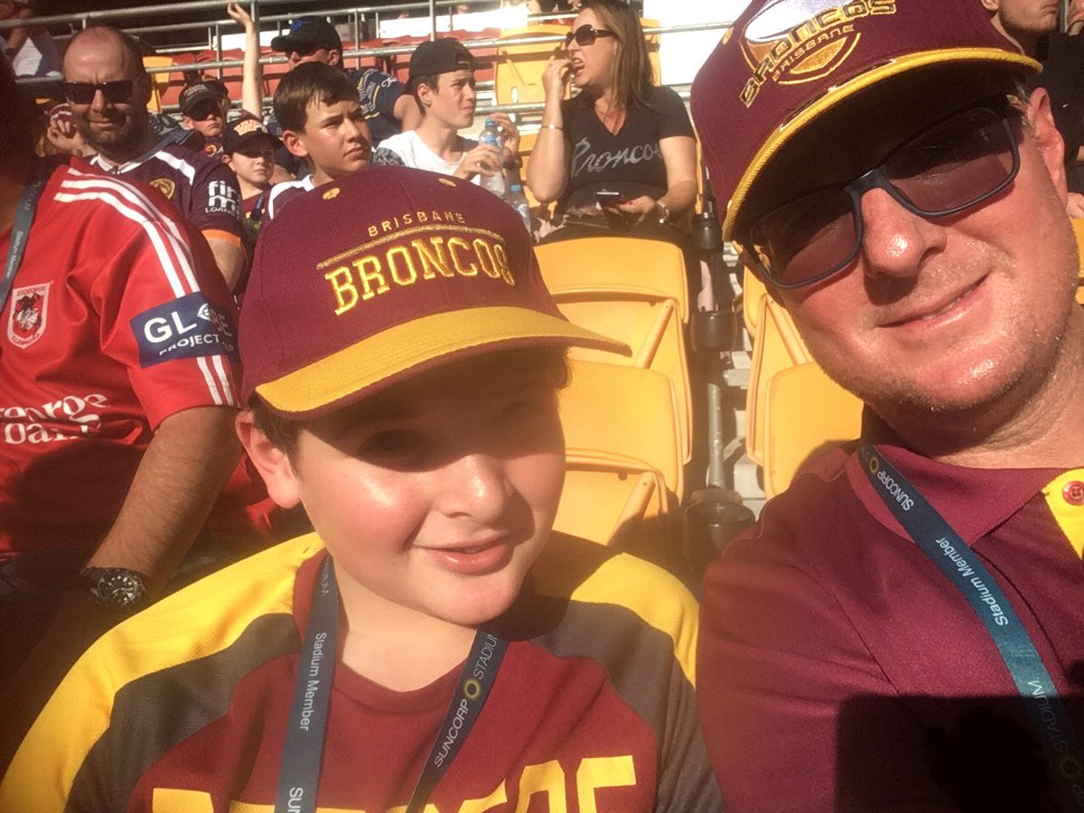 johno4imml's tweet photo. Go Broncos!!! #NRLFinals #NRLBroncosDragons https://t.co/mPOeDLp8SY