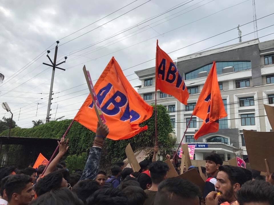 ABVPVoice's tweet photo. ABVP is on winning spree in Uttaranchal! ABVP won student council elections in Garhwal University in Shrinagar, Kumau University in Almoda,
Sanskrit University in Haridwar, 
Shridev Suman University in Gopeswar and the prestigious DAV College in Dehradun! Congratulations @ABVPUA! https://t.co/KhwTEqHXIh