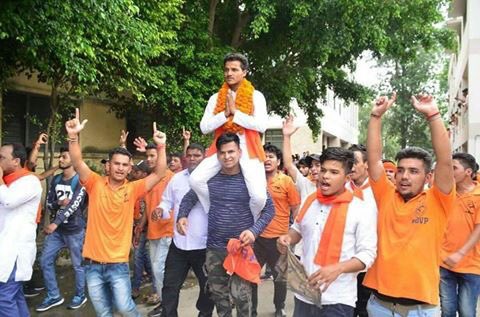 ABVPVoice's tweet photo. ABVP is on winning spree in Uttaranchal! ABVP won student council elections in Garhwal University in Shrinagar, Kumau University in Almoda,
Sanskrit University in Haridwar, 
Shridev Suman University in Gopeswar and the prestigious DAV College in Dehradun! Congratulations @ABVPUA! https://t.co/KhwTEqHXIh