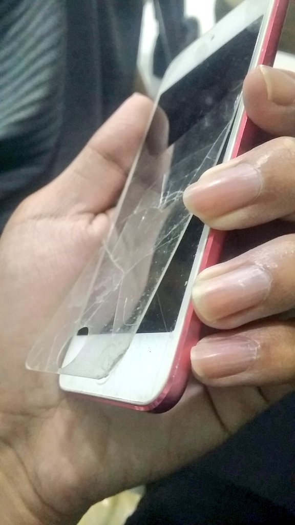 patisnotokay's tweet photo. "YUNG AKALA NILA AFFECTED KA SA MGA SINASABI NILA" https://t.co/OY6ocSyAl2