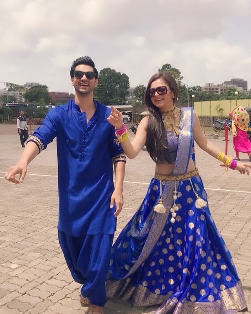 #candidcapture💙

#onsets #bts #inbtwnshoot #shootlife #silsilabadallterishtonka @shaktiarora @dhamidrashti