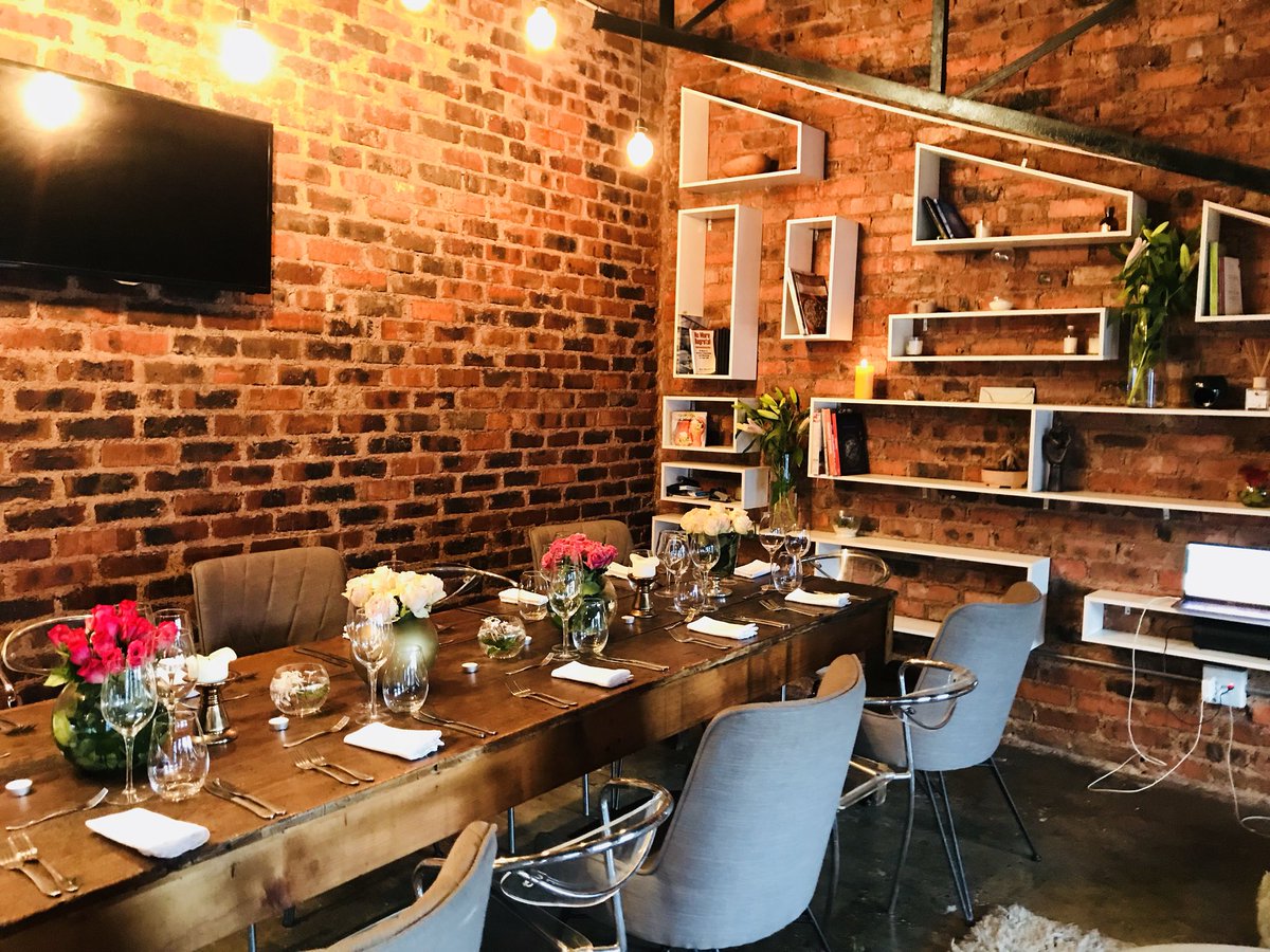 BlackOliveHouse's tweet photo. Hosted a 30th birthday celebration last night at the #BOHStudio, so much love filled the room, thank you Charlene 🌺🌺🙏🏿Welcome to the #BOHExperience 🌺🌺 BOOKINGS: Email: info@blackolivehouse.co.za
Call: 0834178404
Whatsapp: 0739982792
https://t.co/GWfaCM3c9b
#PrivateVenue https://t.co/XSaenKvTXW