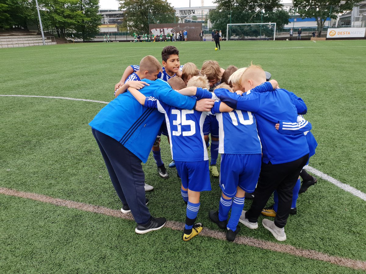 Valmiina päivän ekaan matsiin vs FC  Flora. #HJKCup2018 #HJKArabia07