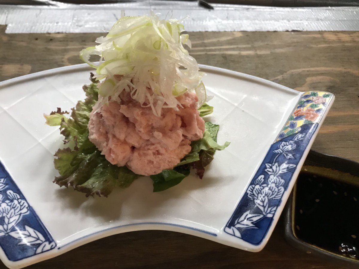 umatsue's tweet photo. Ｕ ナベとメンチカツとレモンサワーの酒場
島根県松江市寺町179 ☎️0852673839
#酒場u #寺町u #出雲 #出雲大社 #黒豚 #クラフトメンチカツ #foodstagram  #foodie #wagyumafia  #リモンチェッロサワー #レモンサワー 
#島根 #🍻🍺 #メンチカツ #黒豚 #古民家 #居酒屋 #大正ロマン
#松江  #六白黒豚 https://t.co/5nVKQPct1Z