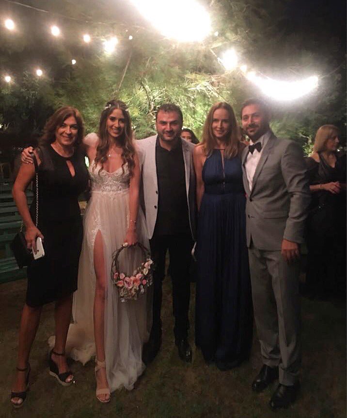 Yara Fares Yarawfares S Twitter Profile Twicopy