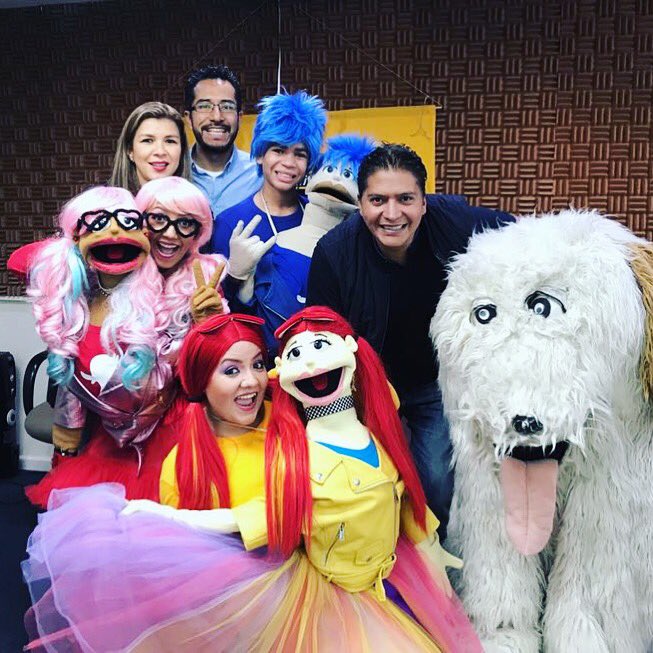 risopus's tweet photo. Gracias #RomanRuiz 🎙 y @RadioCentroMX 📻 por la maravillosa entrevista que nos hicieron 🙏🏻😘💜 nos vemos hoy 12hrs. Teatro Xola “CAMOS A JUGAR” https://t.co/s4dBMxfKcv