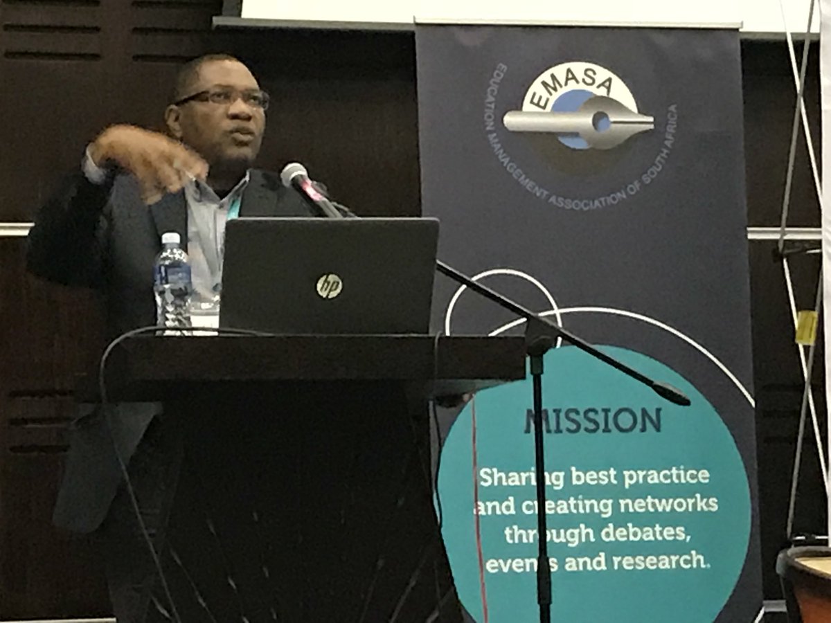 Mmutab's tweet photo. @EMASA_1 Prof Chikoko indicates that TIME is very important: every minute counts. Before we go to teachers to tell them about time we must manage our time first. https://t.co/dJu40wfzYZ