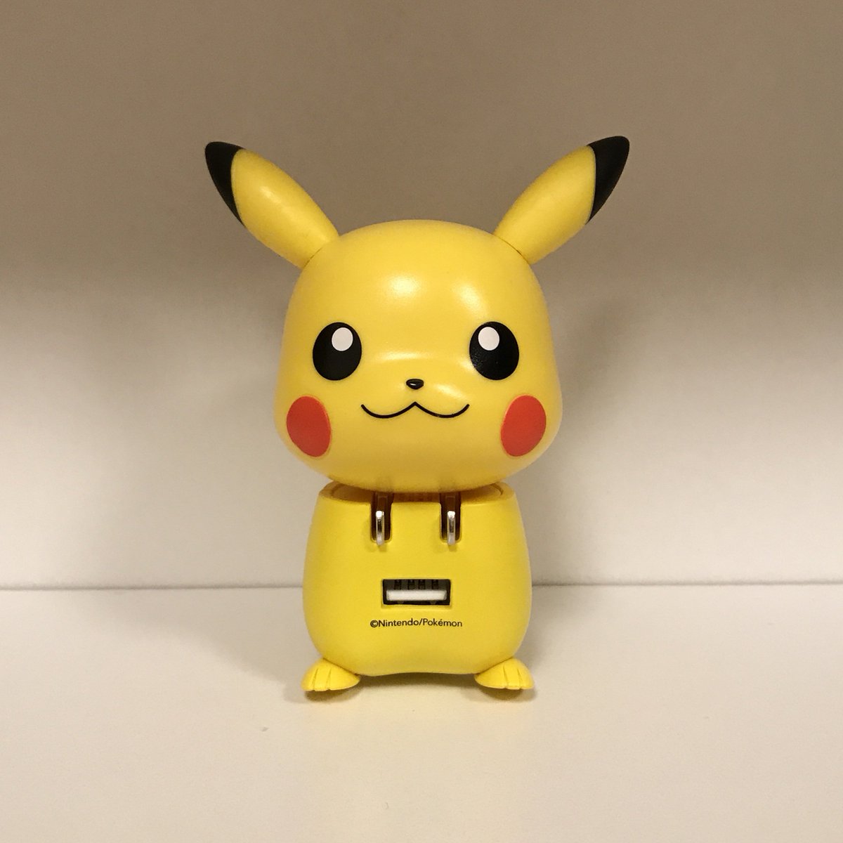 ポケモンセンターnakayama Pa Twitter ピカチュウおしり充電器 カプキャラ ピカチュウ