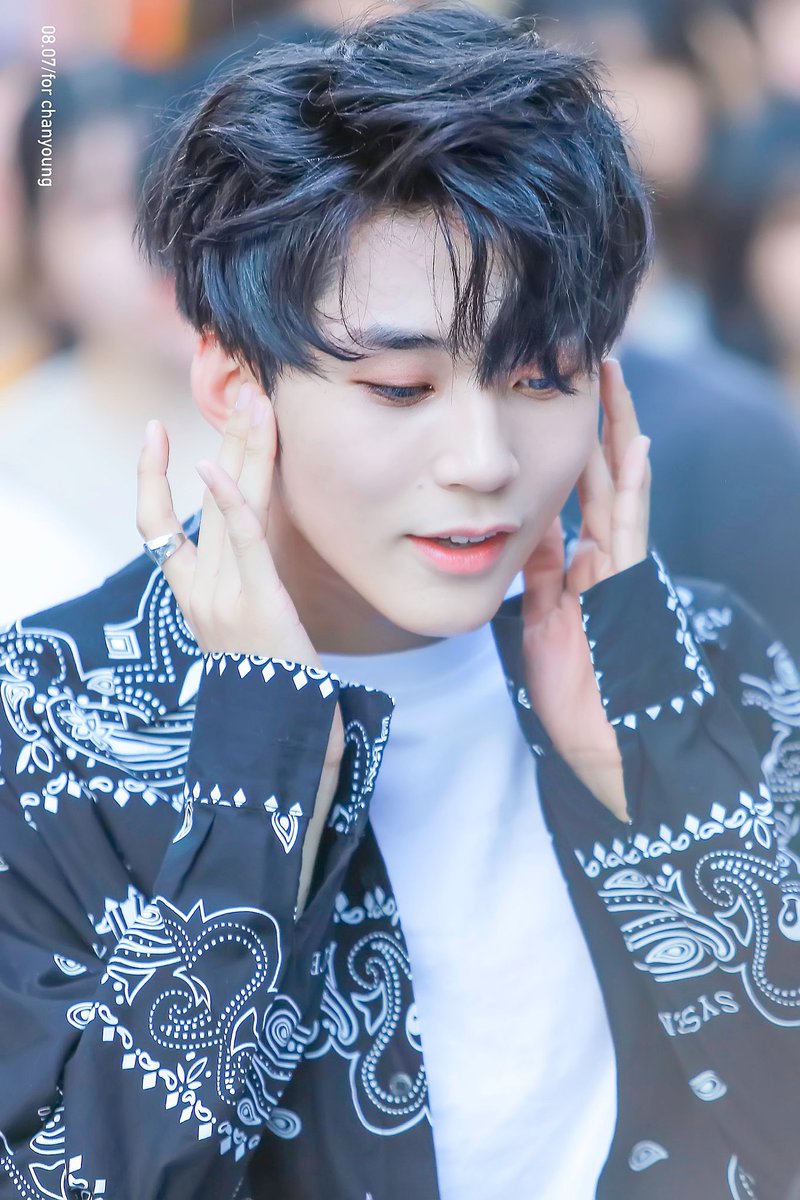 20001120_net's tweet photo. 180908 홍대 버스킹 HQ
Nothing Better Than You
#디크런치 #D_CRUNCH #찬영 #김찬영 #chanyoung https://t.co/waDk0nzItu