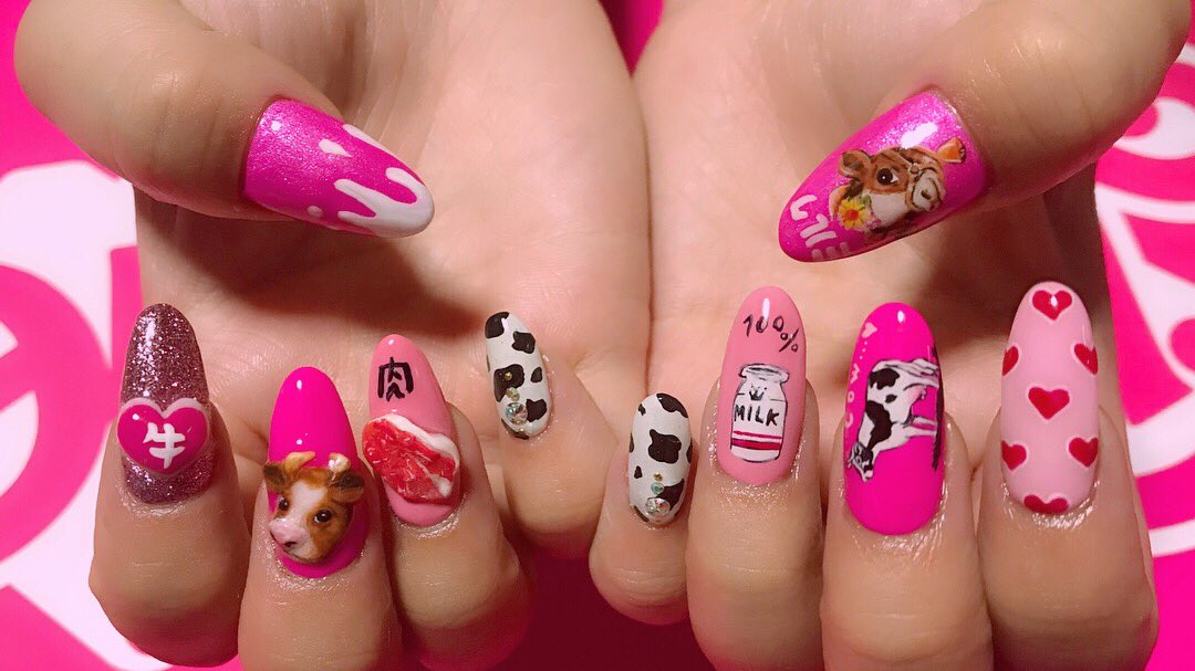 Ayane My Nail 新しくしました 今回牛さんネイルにしてみました ネイル ネイルデザイン ネイルアート Nail Nails Nailstagram 痛ネイル キャラクターネイル キャラネイル 牛ネイル 牛柄ネイル 牛柄 ピンクネイル 個性