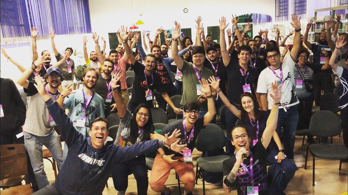 erickwendel_'s tweet photo. Thank guys!!! #hacktown #hacktown2018 #mvpbr #nodebr #jssp #nerdzao https://t.co/8kUJciuVMU