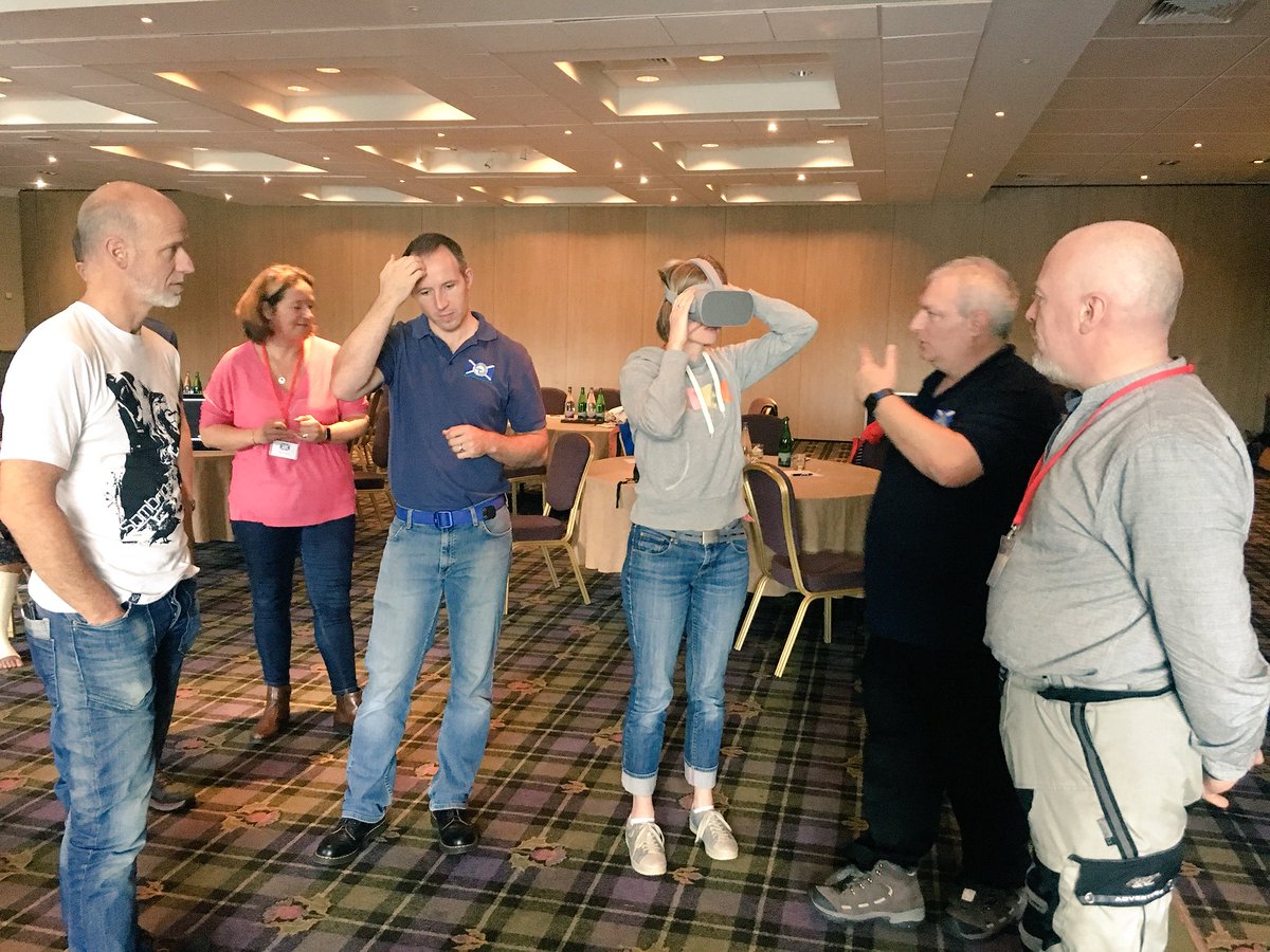 Chillangs's tweet photo. Trying out some new technology. How can Virtual Reality help with simulation practice on our @BASICSScotland courses. #ClinicalSkills #InstructorUpdateDay https://t.co/EWVHsXo8YQ