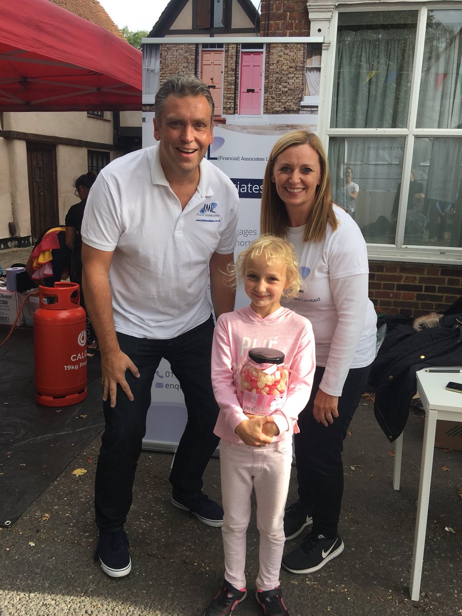 JML_Financial's tweet image. Proud sponsor of Zoe’s face painting at  @CobhamHeritage Day yesterday. What an amazing day and great to meet some lovely people #loveCobham #Cobham