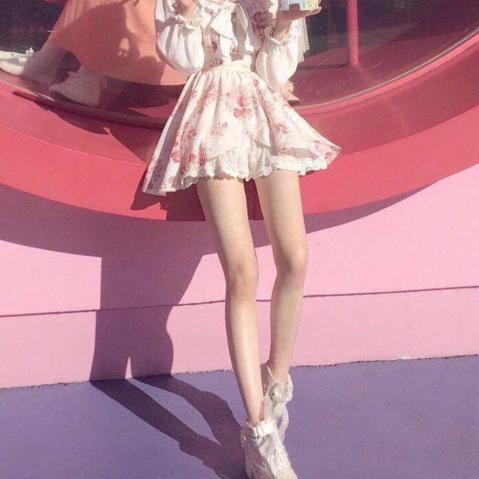 しらせ 在 Twitter 上 ゆりにゃの足 完璧すぎる 長いし細いし T Co 2mkhuuvpb0 Twitter