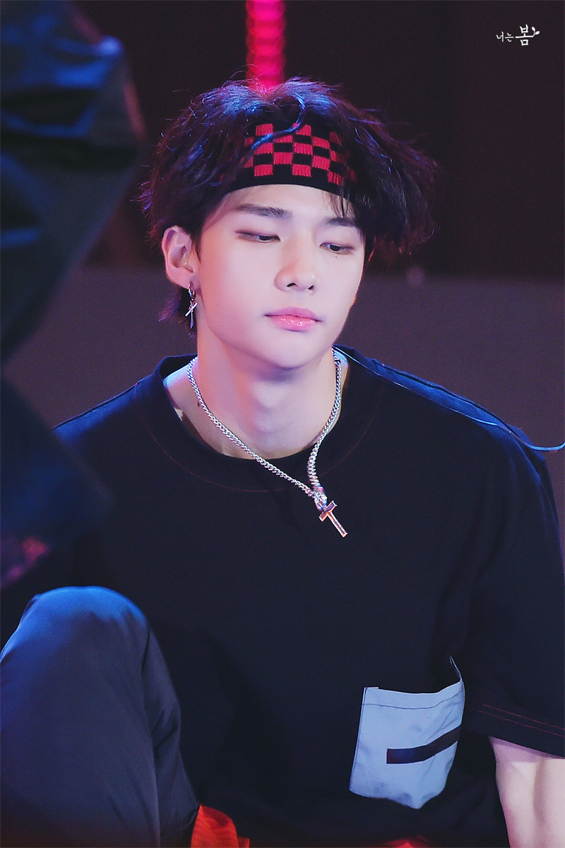 너는봄 En Twitter 1800 소리바다 My Pace 현진 황현진 Hyunjin Straykids Stray Kids