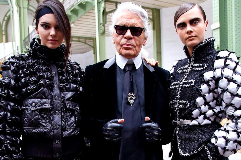 Happy birthday to the legendary Karl Lagerfeld, his fashion direction has made a staple in this world 