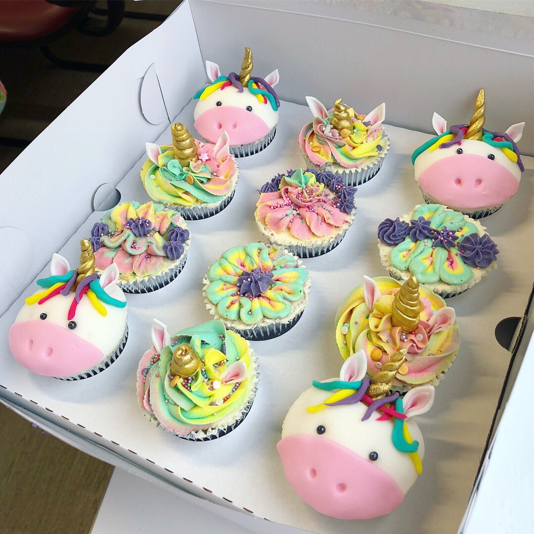 CustomCakeShop's tweet photo. Some of the colourful results from yesterday’s unicorn cupcake class. 💕🦄🍰🌈✨ My next unicorn class takes place on Saturday 20th October if you fancy a magical afternoon out! Bookings can be made via my website #bristol #unicorn #cupcakes https://t.co/I3vihTdEEL