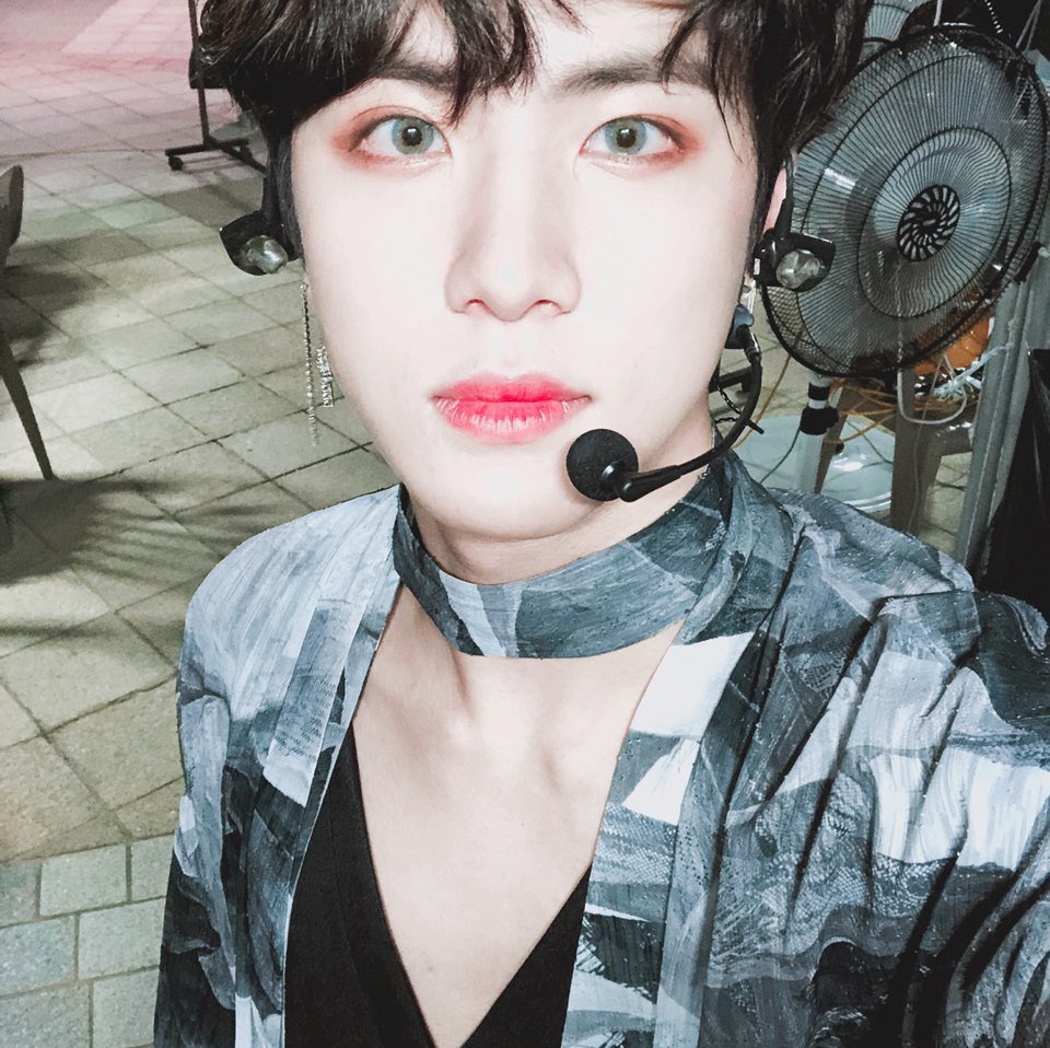 KDH_official's tweet photo. 오늘 함께한 AMN 빅콘서트 즐거운 시간 보내셨나요? 여러분들이 보내주신 응원 덕분에 있는 힘껏 충전했어요😍 우리 팬분들 오늘도 최고👍🏻 조심해서 들어가시고 함께 해줘서 고마��요! 12일 뮤콘 쇼케이스에서 만나요😁😁

#김동한 #Kimdonghan #amn빅콘서트 https://t.co/INJXWlZYna