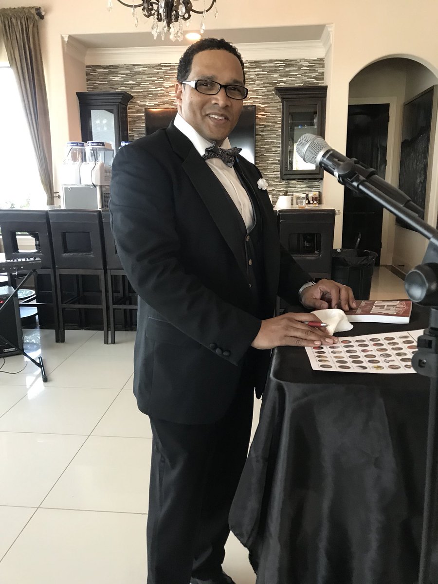 Carlducena's tweet photo. 2018 Faith Awards  Honoring Amazing Men and Women! Created by @journeytohealin -
EmCee’d by @CarlDucena and @tinachandlerpro 
#FaithAwards #FaithWalk #FaithJourney #SmithFoundation #NormalToBeFit®️ #TinaCity #TiCaMiENT #OWNTHEROOMENT #CarlDucena #actor #TinaChandler #CarlandTina https://t.co/SgWho9qaxE
