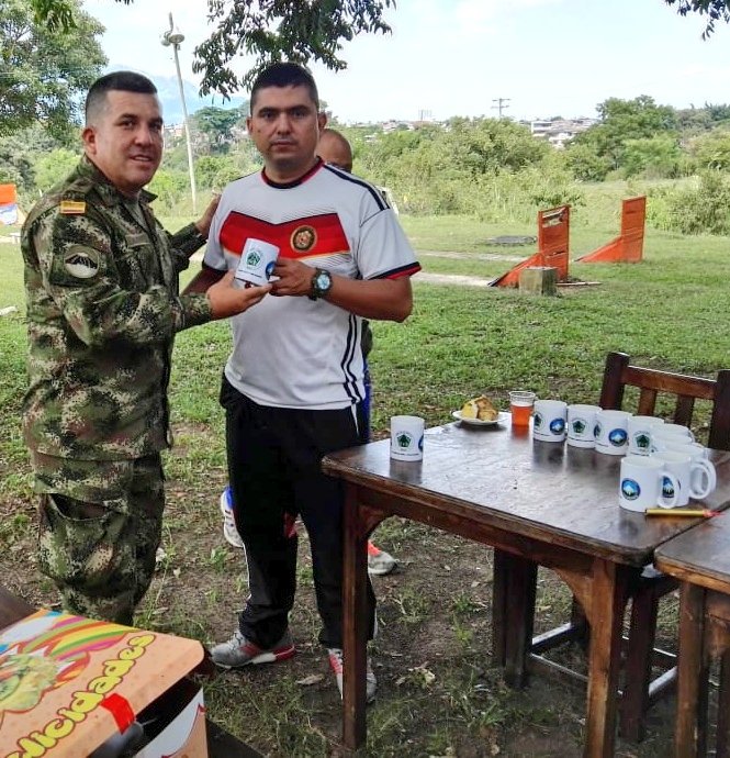 walteradolfor's tweet photo. Moral Combativa celebración cumpleaños Soldados #BASPC06 "Fe en la Causa" Gracias por su Trabajo en Equipo https://t.co/Rft7rbYik4