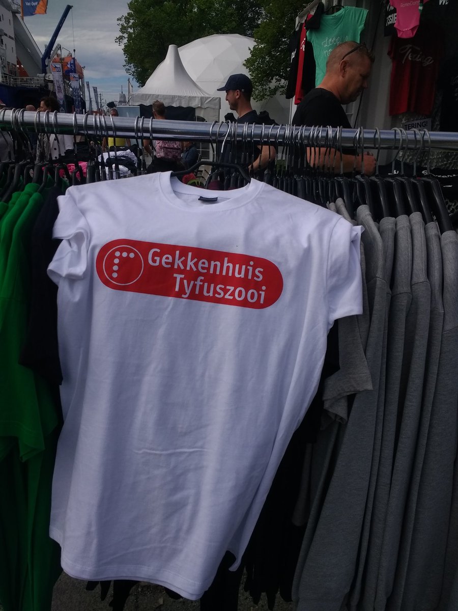 vester71 tweet media