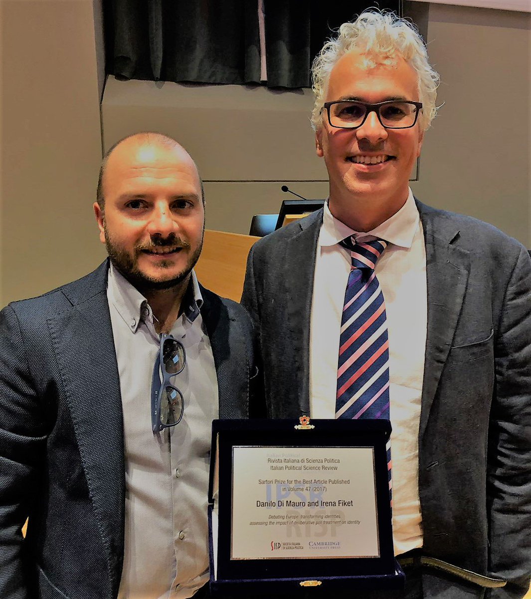 Ita_PolSc_Rev's tweet photo. 🏆#IPSR @fabio_franchino congratulates the winners of the 2017 Sartori Best Article Prize @DaniloDiMauro & Irena Fiket on debating Europe, transforming #identities 👏 #sisp2018
🧐 Do deliberative polls shape political indentities?
FREE ACCESS👇
https://t.co/EgibtfptT4 https://t.co/3lrLdIKjkn