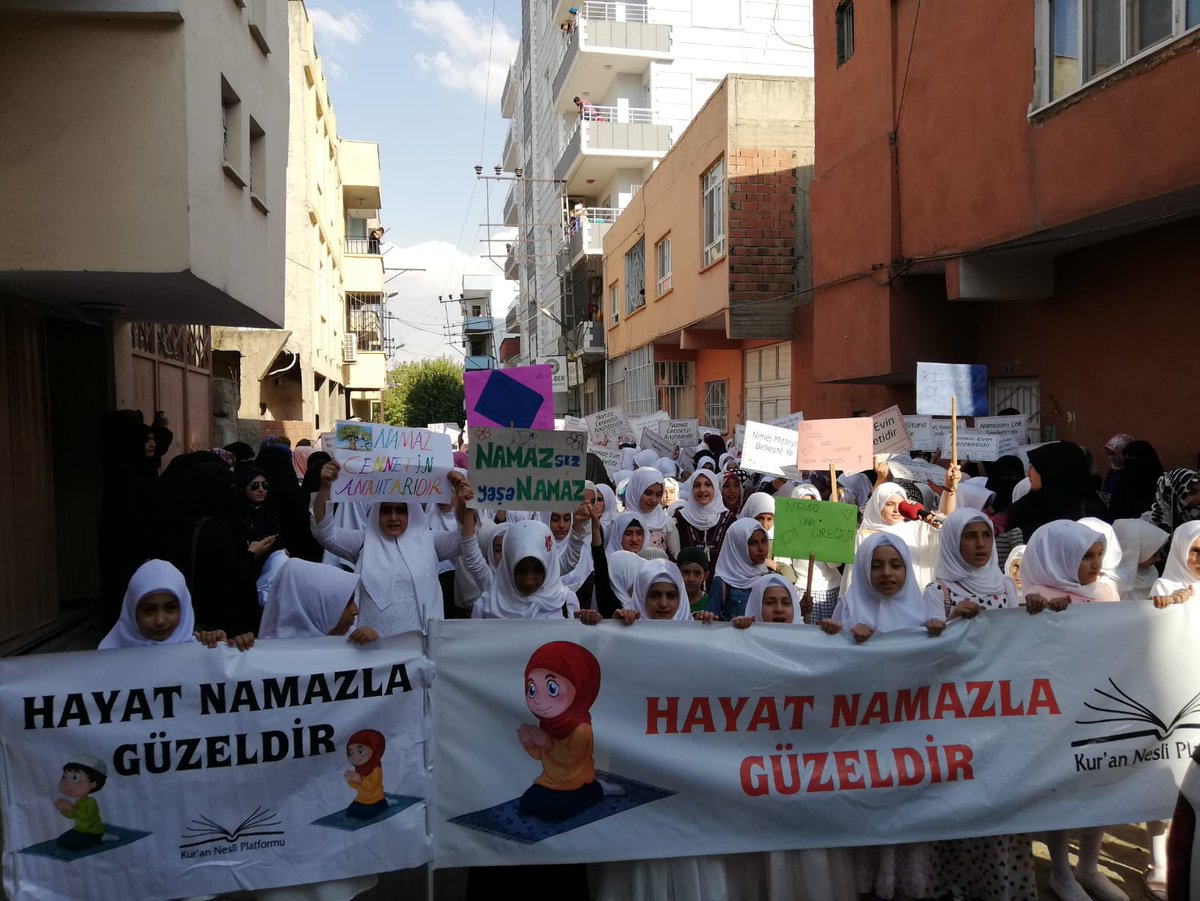 Hayat Namazla Güzeldir 
#Batman #HayatNamazlaGüzeldir