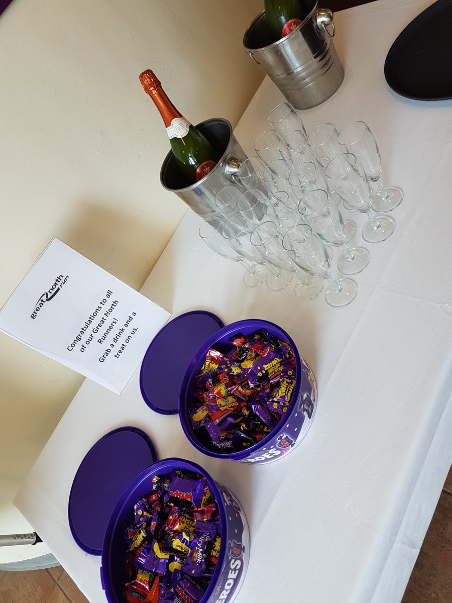 Waiting for our guests arriving back from the #GreatNorthRun well done to them for running today, the team are proud of yous! Grab a treat and a drink on us 🥂🍬🎉🎊 #premierinn #newcastleairport