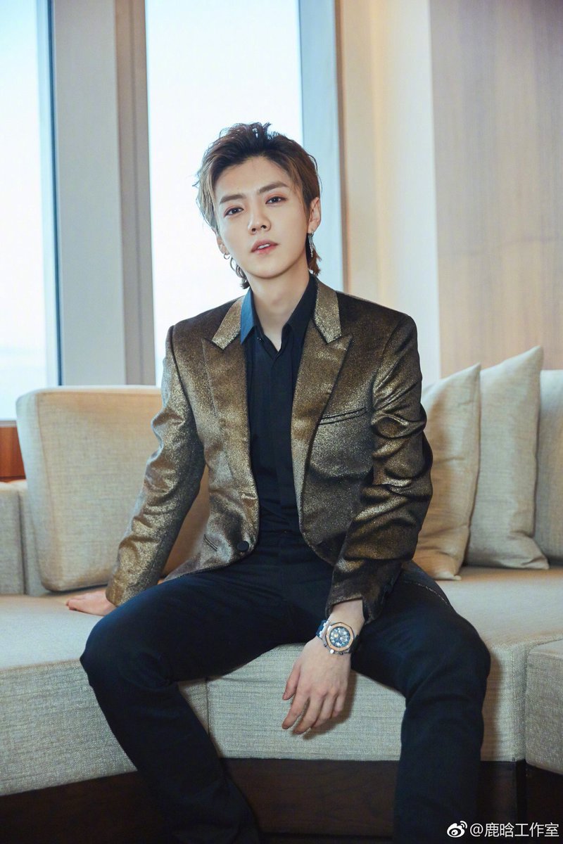 LUHAN430's tweet photo. 相変わらず不老不死のイケてるメンズすぎてお腹痛くなったからここにきてツイートするしかもうなかった。実家に帰ってきた気分だ。 https://t.co/iB6ByXNaFG