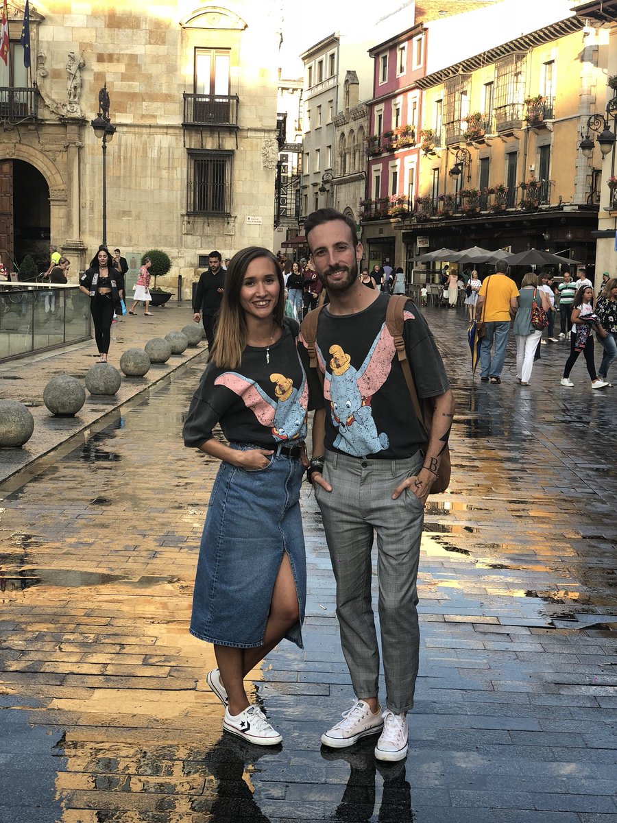 توییتر \ Alexia در توییتر: «@HectorMartim Tarde de domingo con look ideal con la camiseta de Dumbo @ZARA y con Bruno y su particular parabolica ❤️😍😍🐘 Me enamore de la camiseta