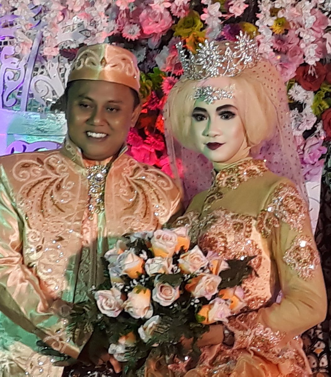 DewantoAndry's tweet photo. #azamKawin
#azamkawin
#mogasakinah
#mawwwadah
#warohmah https://t.co/yFCXYrcQtU