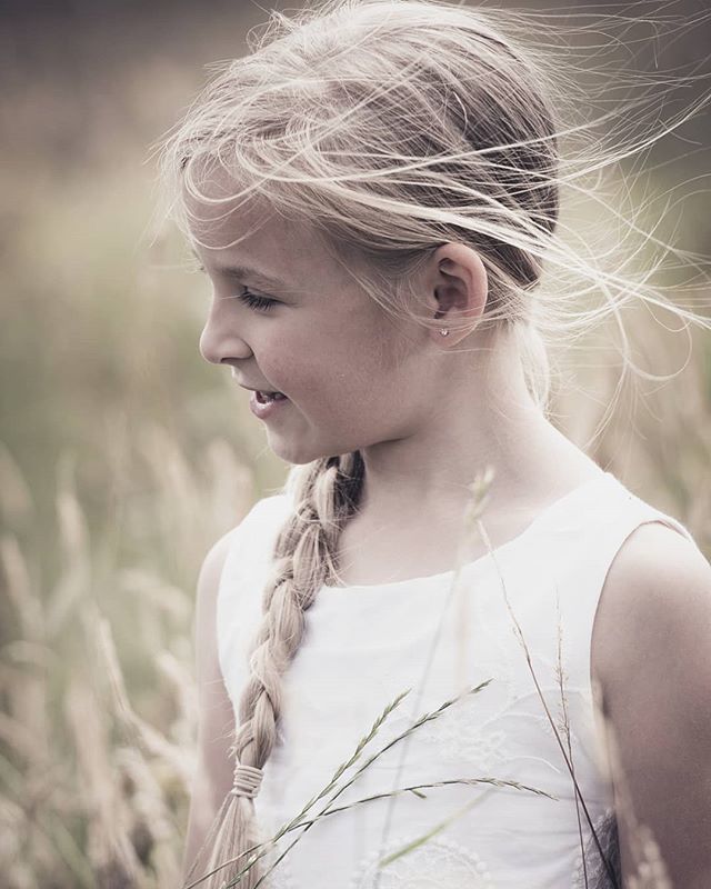 MattBrightFoto's tweet photo. "natural light" 
Another edit of mine from the @jgphotoswales workshop.

#portrait_ig #portraiture #kids #children #naturallight #model #photography #outdoors #outside #girl #photographer #workshop https://t.co/Vf2kR1i521 https://t.co/UuMeWlhki2