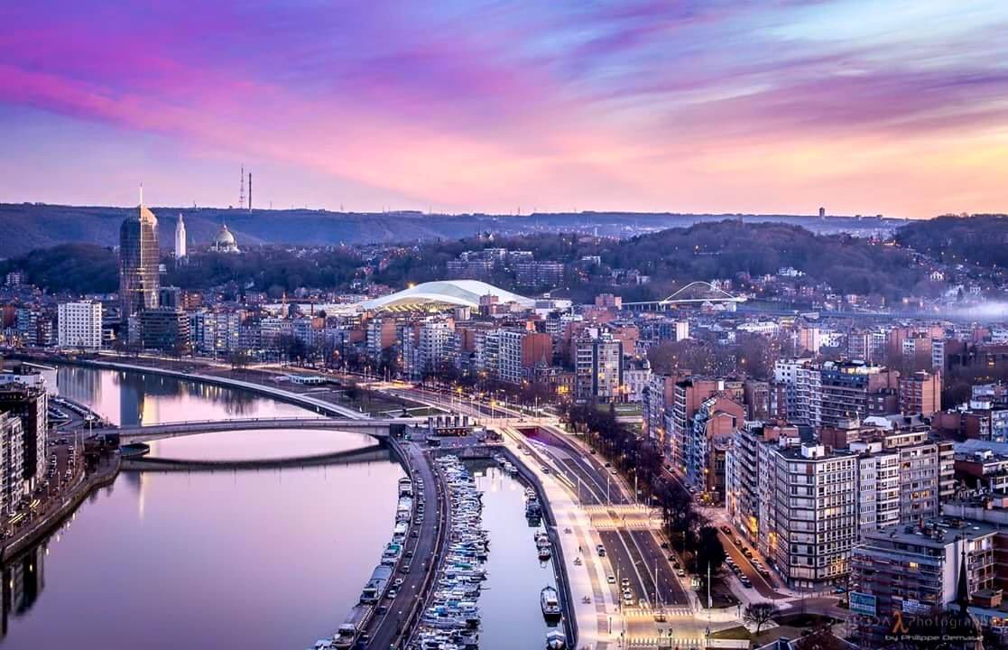 marinaohlala's tweet photo. Liège est belle, Liège évolue, Liège change! Et ceux qui pensent "la relancer" sont déjà en retard‼️💕🍀#liegechange #psliege @Willy_Demeyer https://t.co/maCx59CorJ