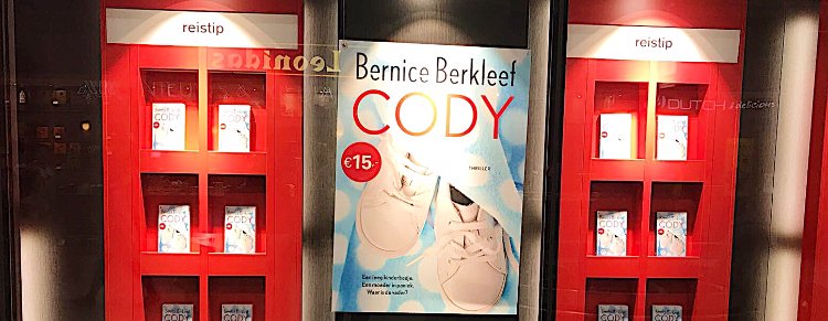 “Iedereen is ervan overtuigd dat hij diep vanbinnen goed is en niemand is een moordenaar... Totdat hij iemand vermoordt.”
Cody
#trots #thriller #boek
#thehouseofbooks #schiphol #goedemorgen