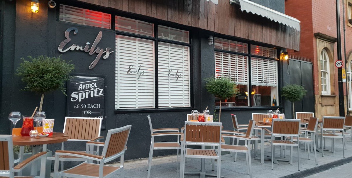 emilyscaffebar's tweet photo. Good Morning!! With blue skies above and the @_makersmarket around the corner thereβs no better day to head over to Palmyra Square and pull up a chair outside Emilys βοΈ
Sangria on a Sunday anyone? π #Emilys #Warrington #MakersMarket #Sunday #DrinksOutside https://t.co/YC7rRQYiAs
