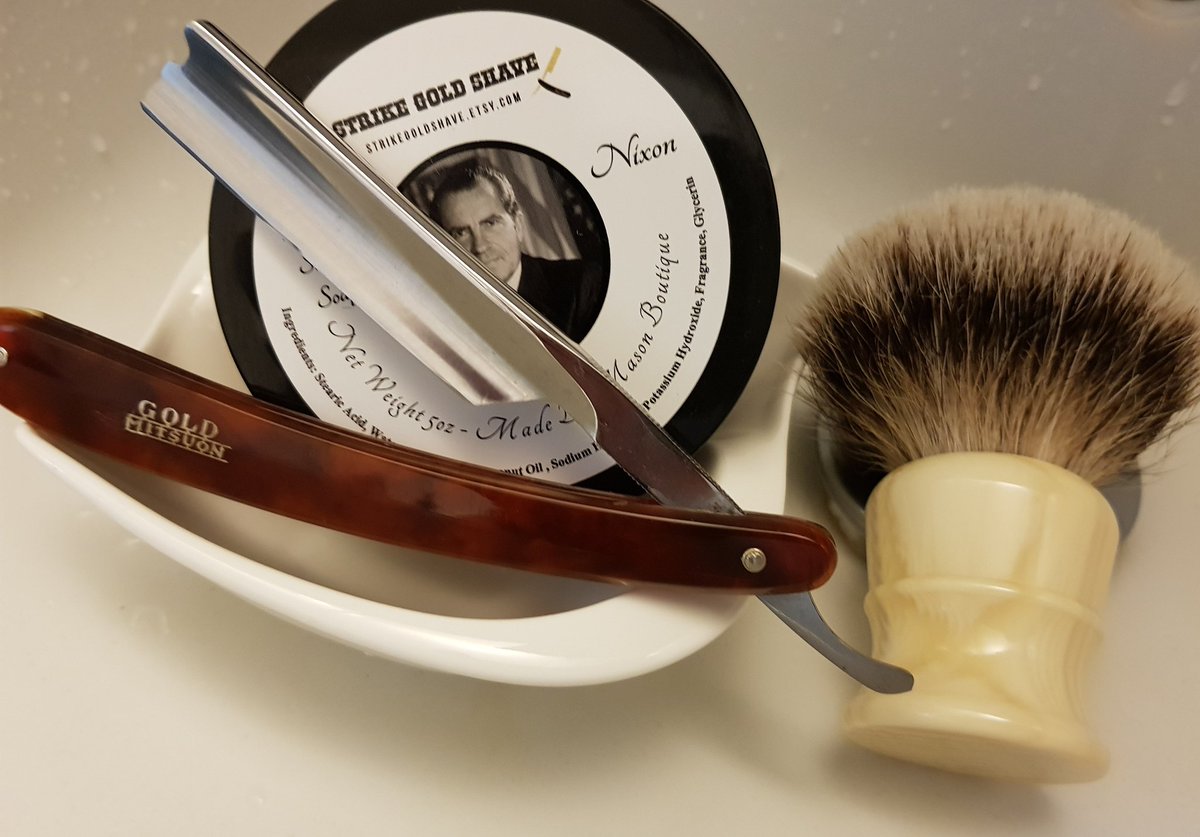 shave7razor's tweet photo. #SOTD #faceshave #straightrazor #vintage #GoldMitsuon #japanese #strikegoldshave #nixon #frankshaving #wetshaving #prohibitionStyle #shaving #shave #wetshave #wetshavers #weekend #sunday #Oslo #Norway @shave7razor #shave7razor #shavelikeaman #shavelikeyourgrandpa
@Allwetshavers https://t.co/0vW32kh6ie