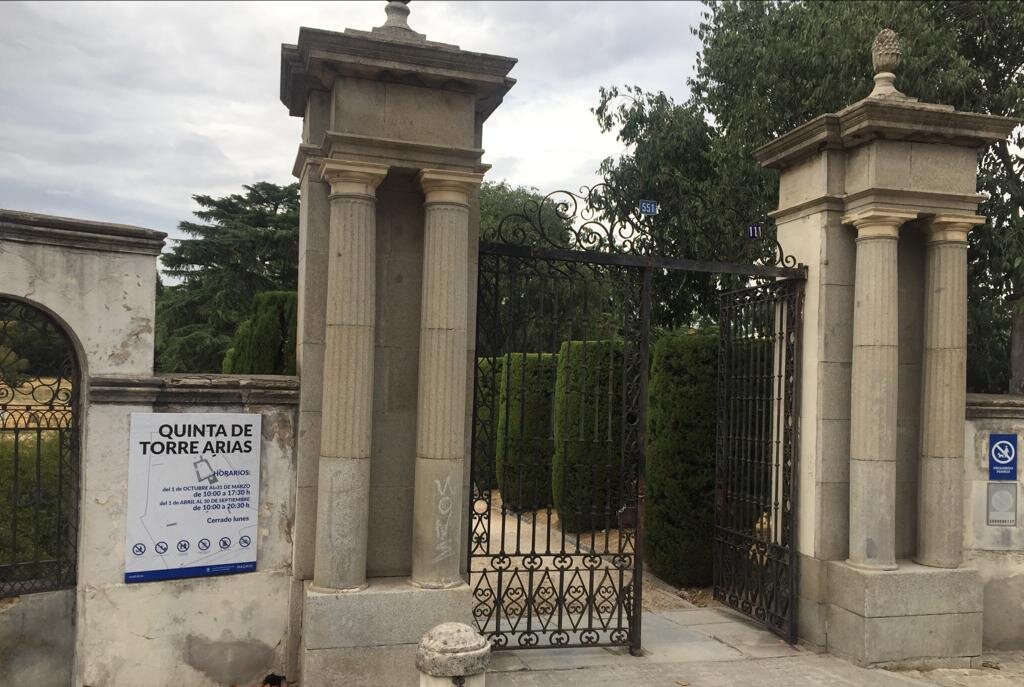 PMallagray's tweet photo. #SabadoDeRuta
#Historia de #Madrid
#LaQuintaDeTorreArias En plena reconstrucción.
#CompartoMisInstantes
Bss 💕 https://t.co/1NDsrilPsI