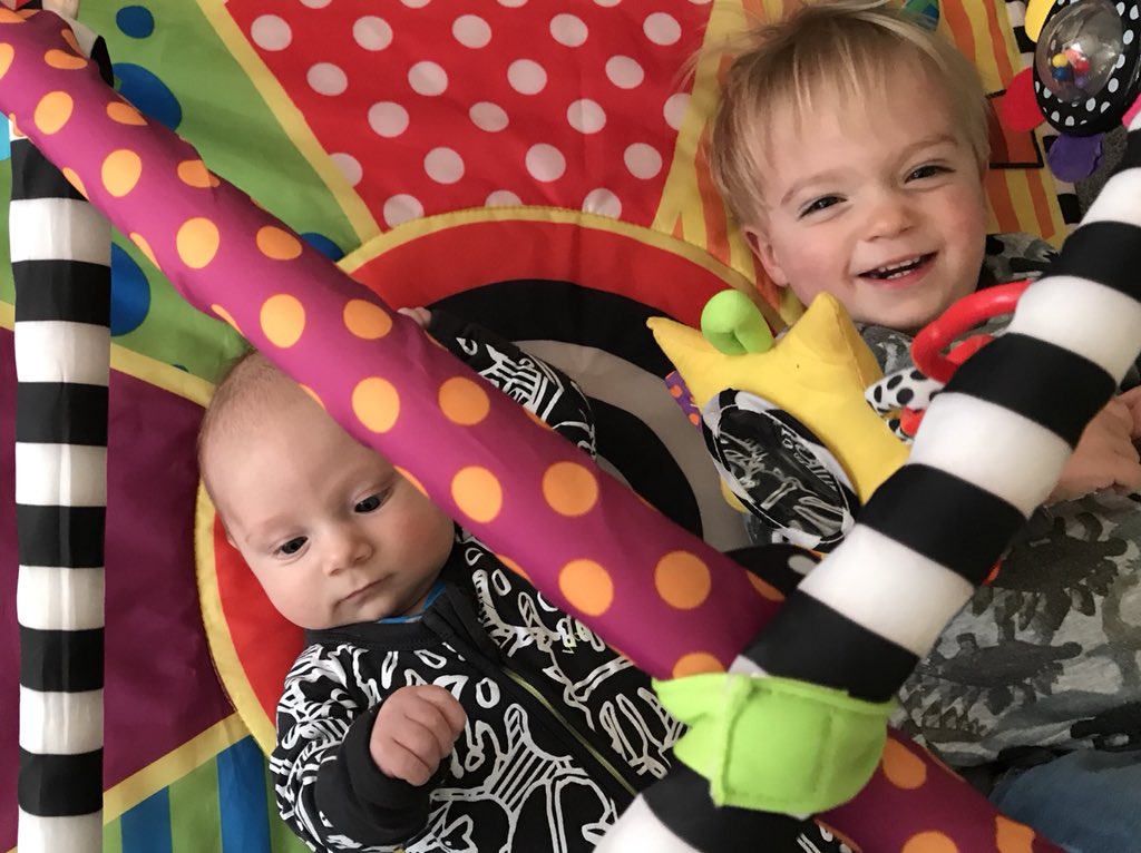 FatHandedFifi's tweet photo. These two! 💙💚 #mumofboys #twoundertwo https://t.co/PHgX8hxBZR