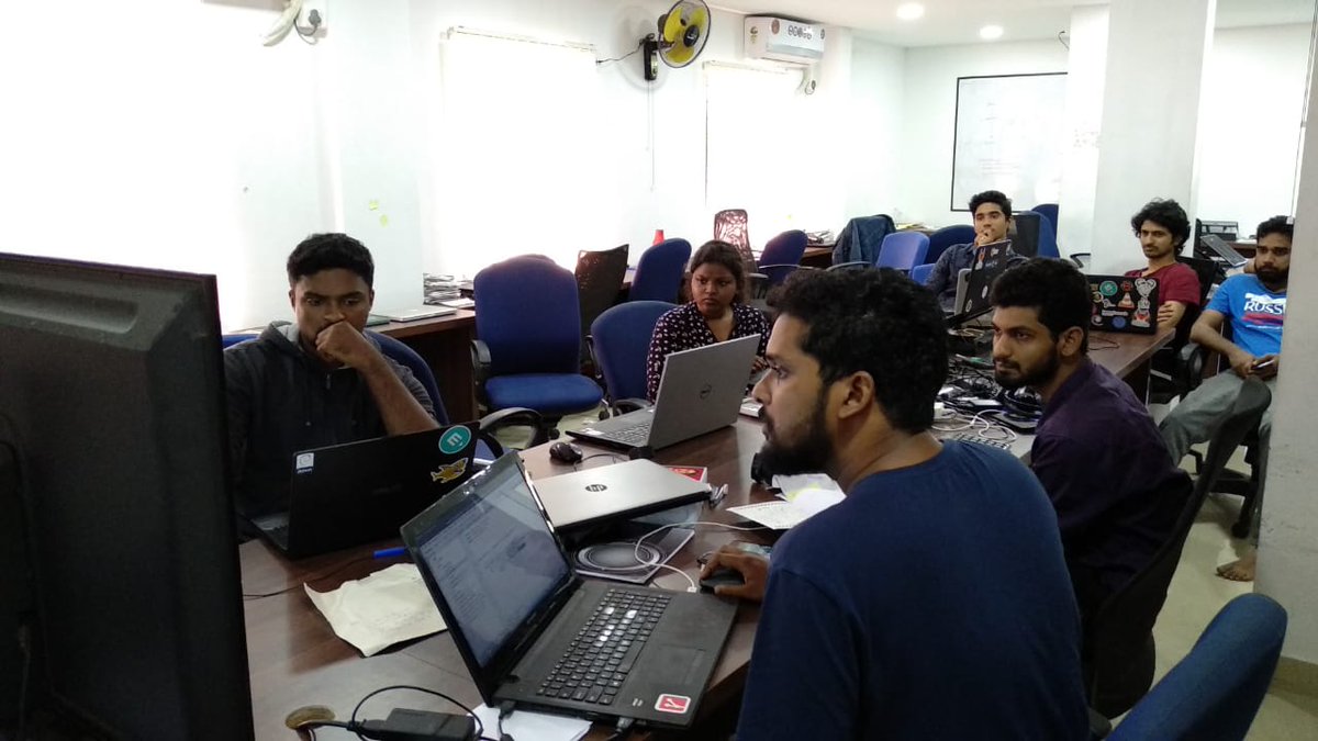 _stultus's tweet image. Monthly learning session at @entri_app . This edition is on Android app development with Kotlin. Handled by @athulantonynp 
#entri #kotlin #android #officeworkshop