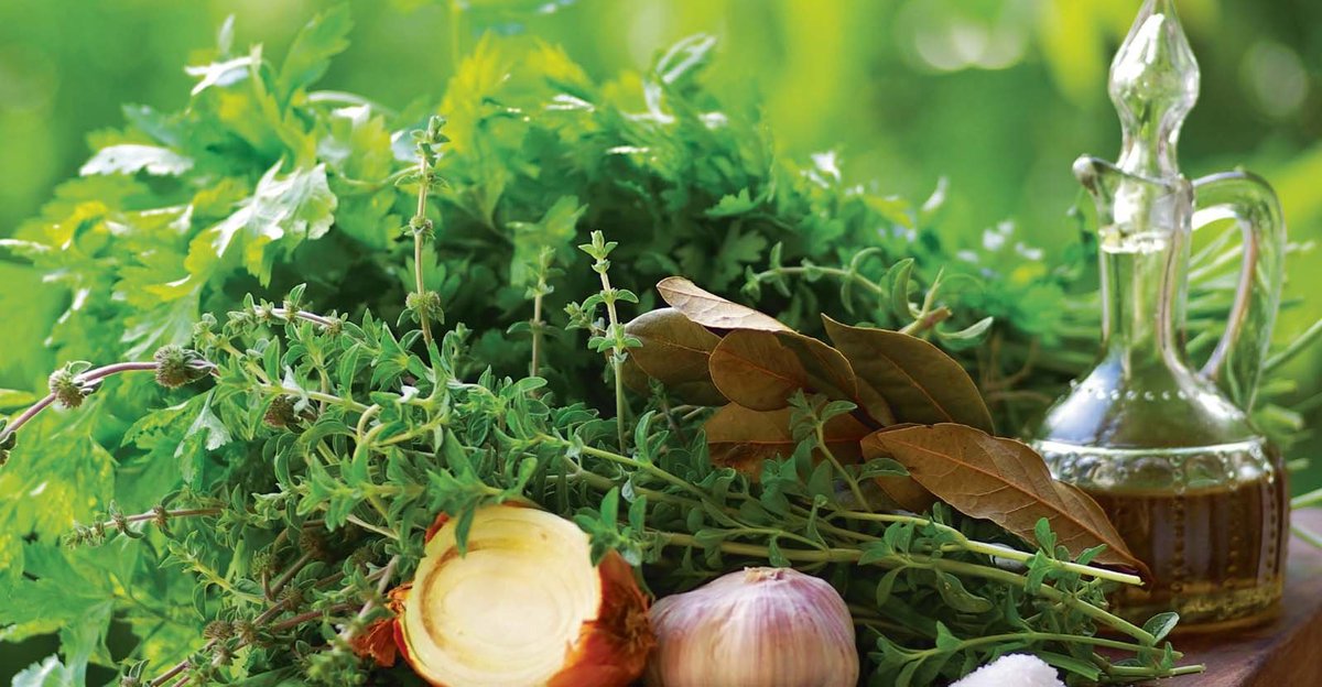 Tips for Harvesting and Preserving Herbs : bit.ly/2wV3z2n
