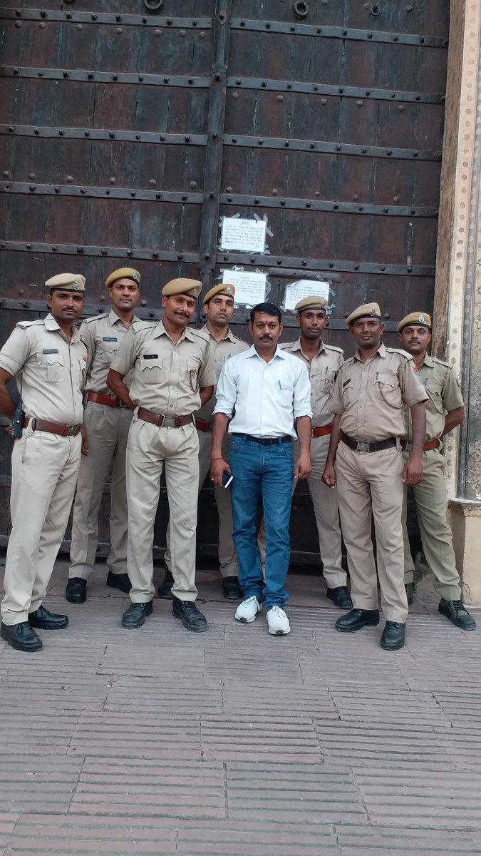राजस्थान में रक्षक होमगार्ड्स को नही मिल रहा न्याय देश मे एक समान हो खाकी का अधिकार राज्य सरकार ध्यान दे खाकी पर