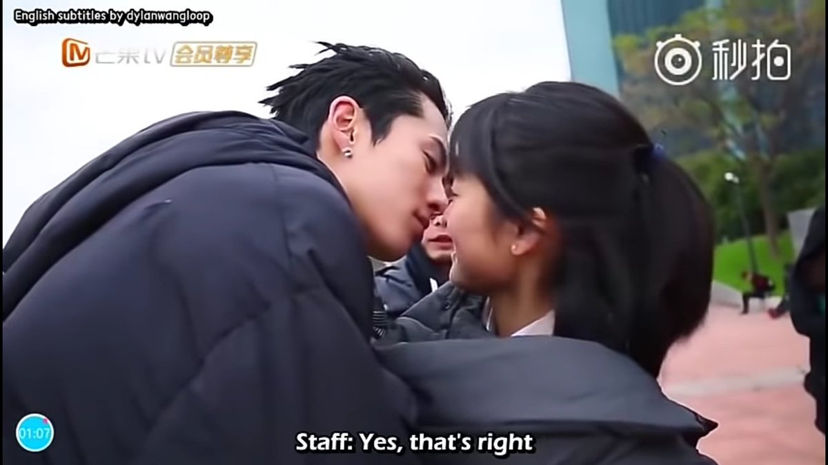 Didi' stares, Yueyue's comfort zone on Dd's chest, warming their hands together and those smiles after a kiss is just ugh  I am missing them already 