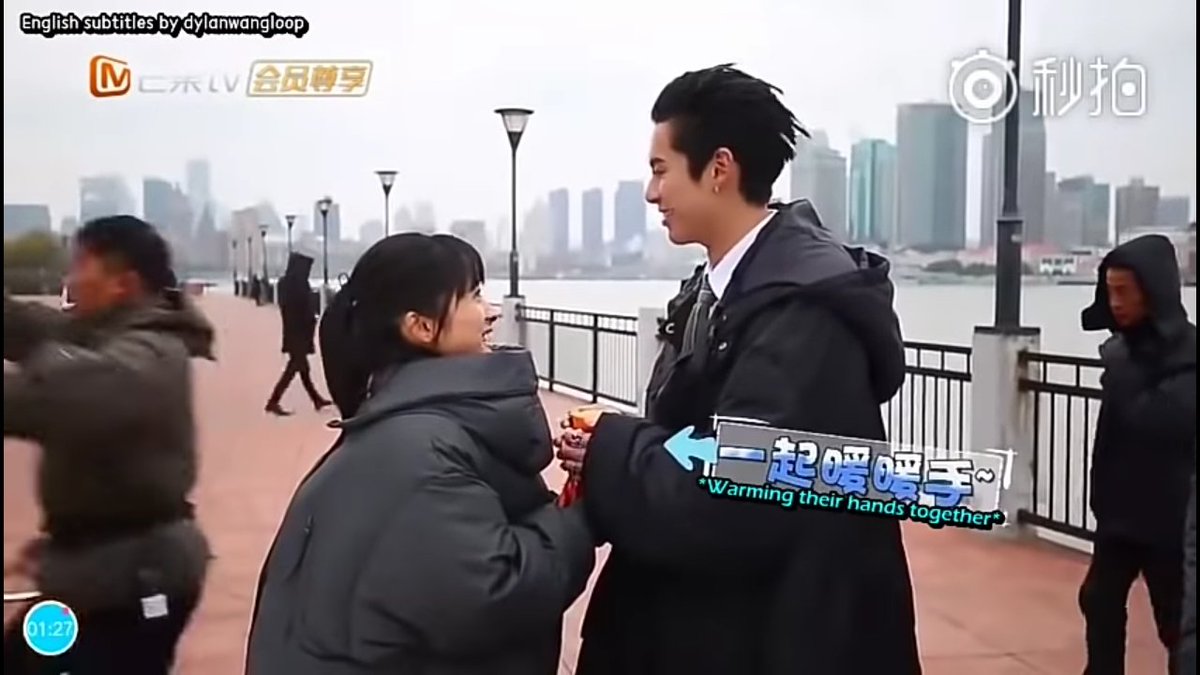 Didi' stares, Yueyue's comfort zone on Dd's chest, warming their hands together and those smiles after a kiss is just ugh  I am missing them already 